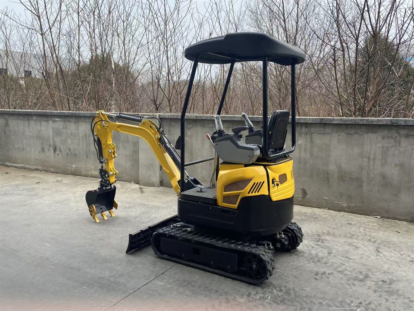 Small Excavator 1500kg